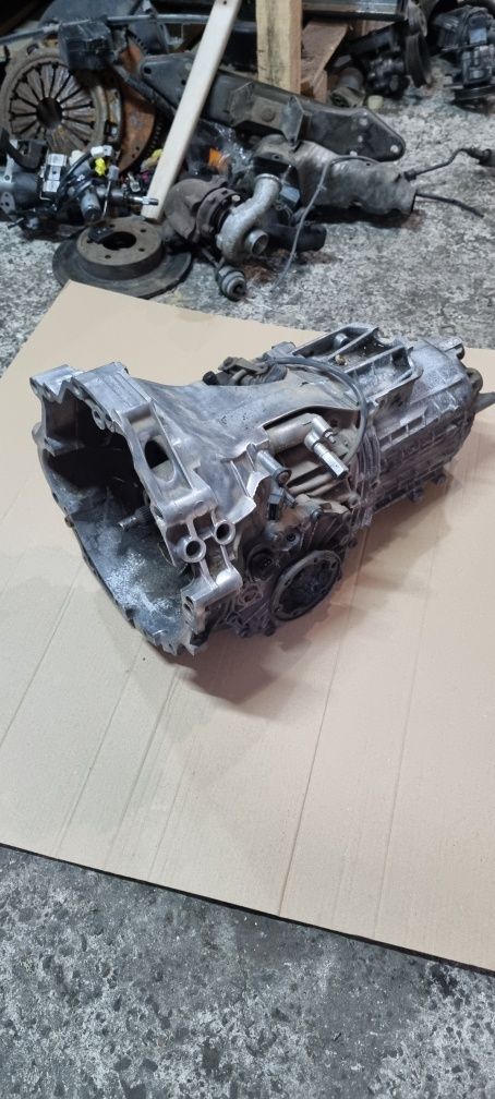 КПП 5 ступ 1.6, 1.8 012301103L VW Passat B5 Audi a4 b5 коробка передач