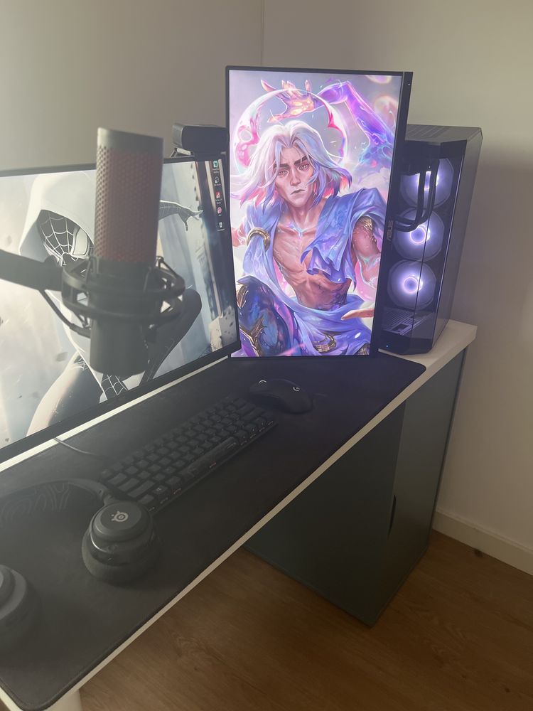 • Setup Gaming Completo Como novo! : PC + Monitor + Periféricos