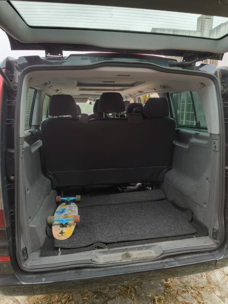 Mercedes Vito Minibus 9 lugares 2.2L