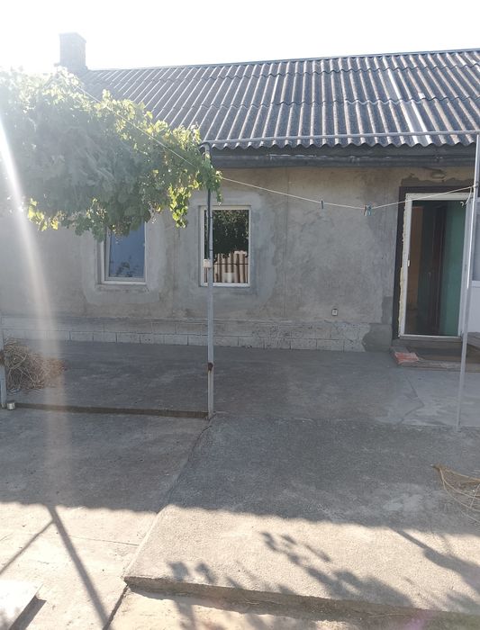 Продам дом разделенный на две половины