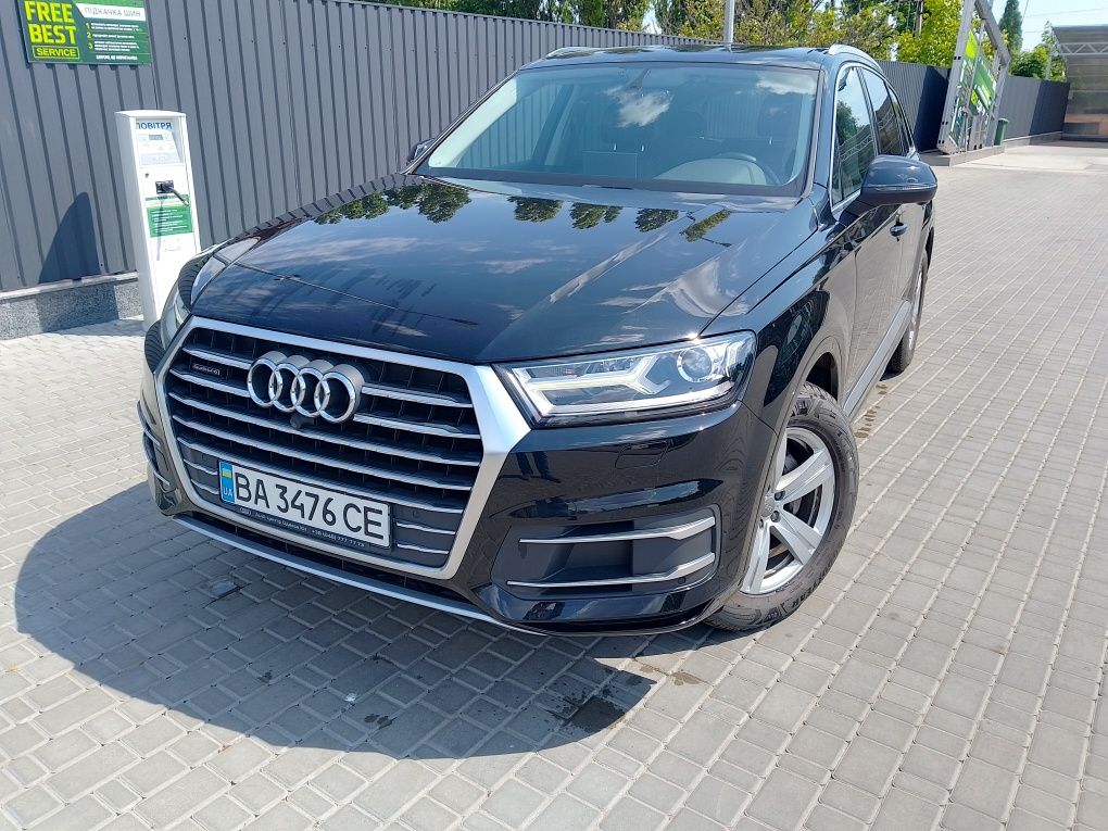 Автомобіль Audi Q7. 2017. 3.0TDI