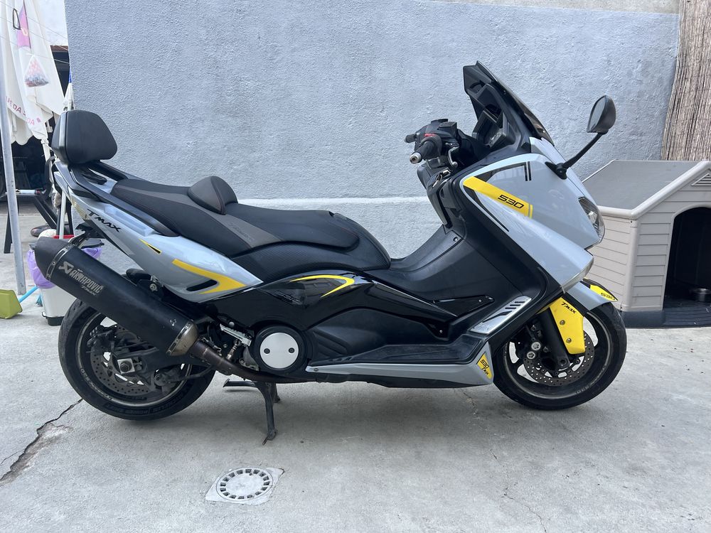 Yamaha T-max 530