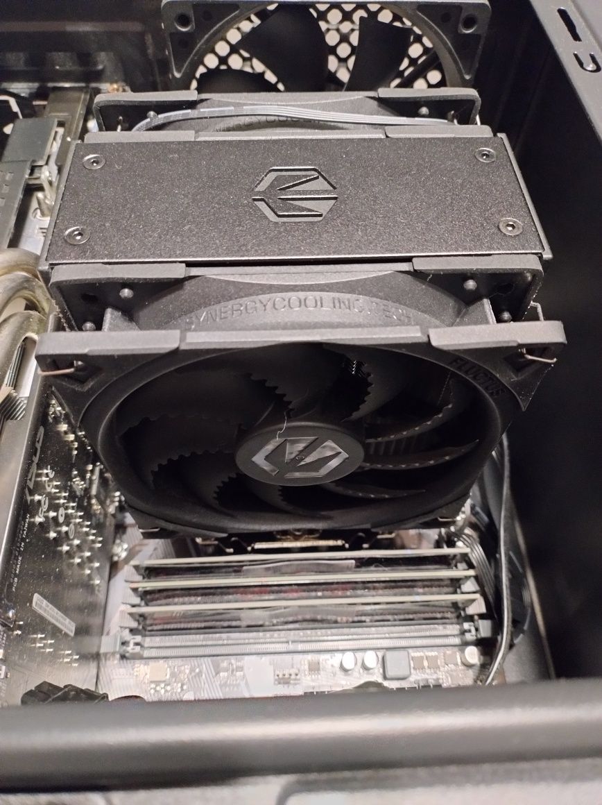 i3-12100f + Gigabyte B660M DS3H + Fera 5 Dual Fan + 32GB RAM DDR4