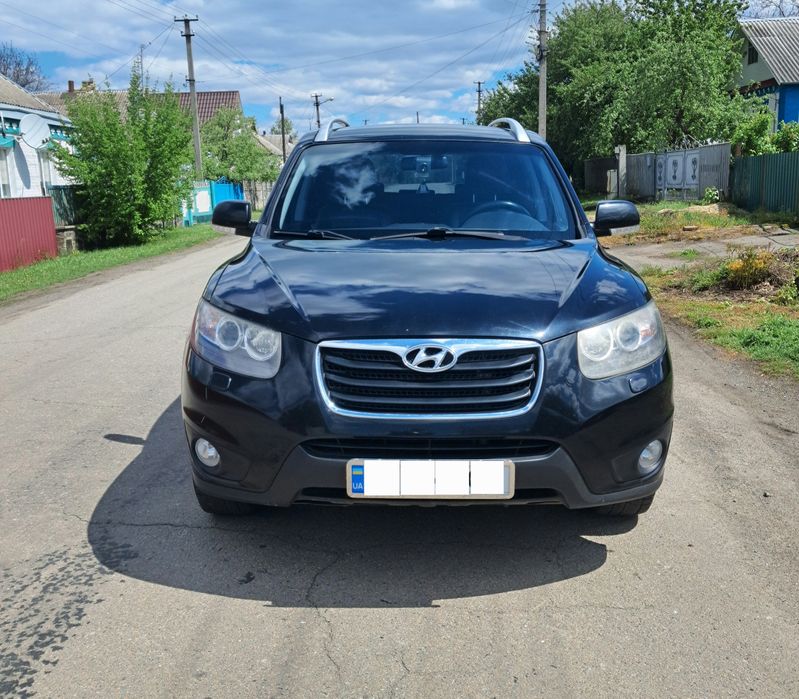 Продам Hyundai Santafe 2010