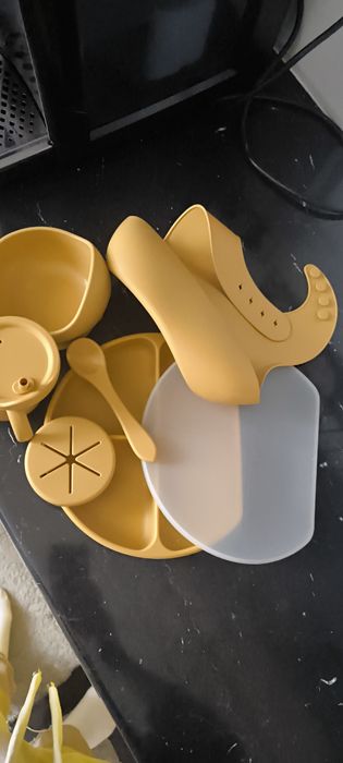 Набір дитячого посуду