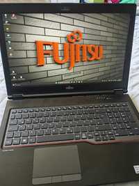 Fujitsu Celsius H780 i7 8 generacja  64 gb ram , 1,5 TB  ssd m2
