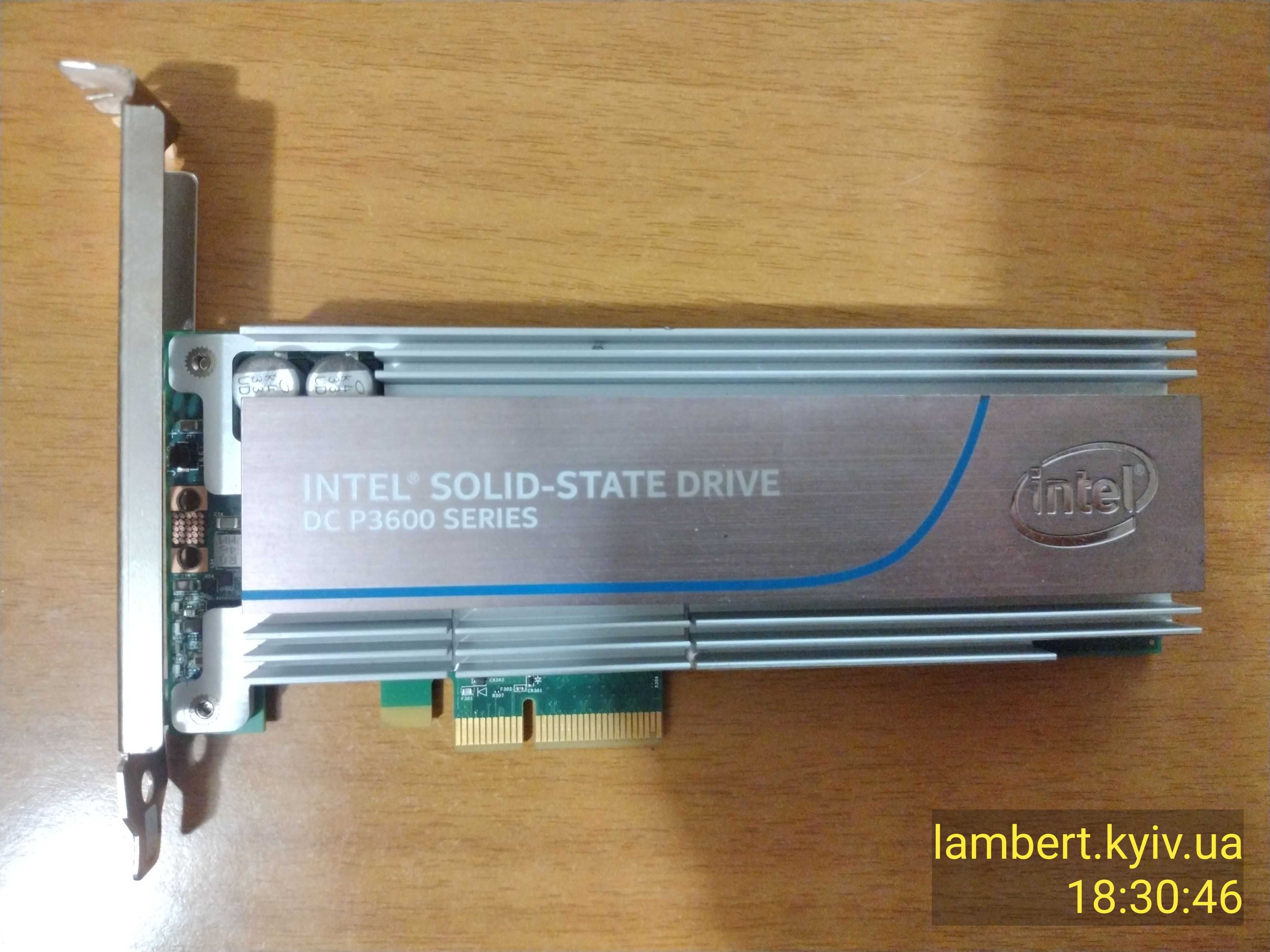 серверні SSD та жорсткі диски
