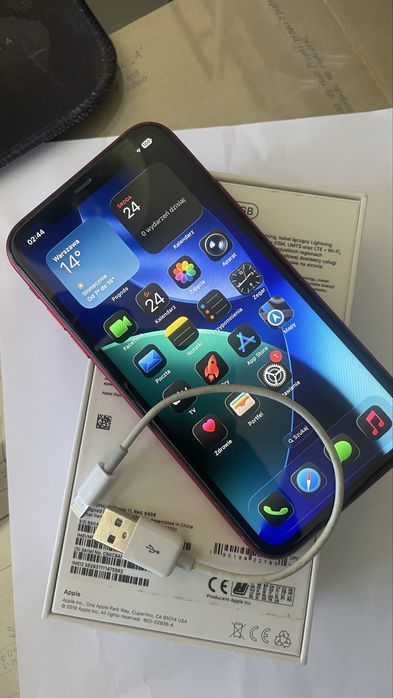 Iphone 11 64 gb czerwony