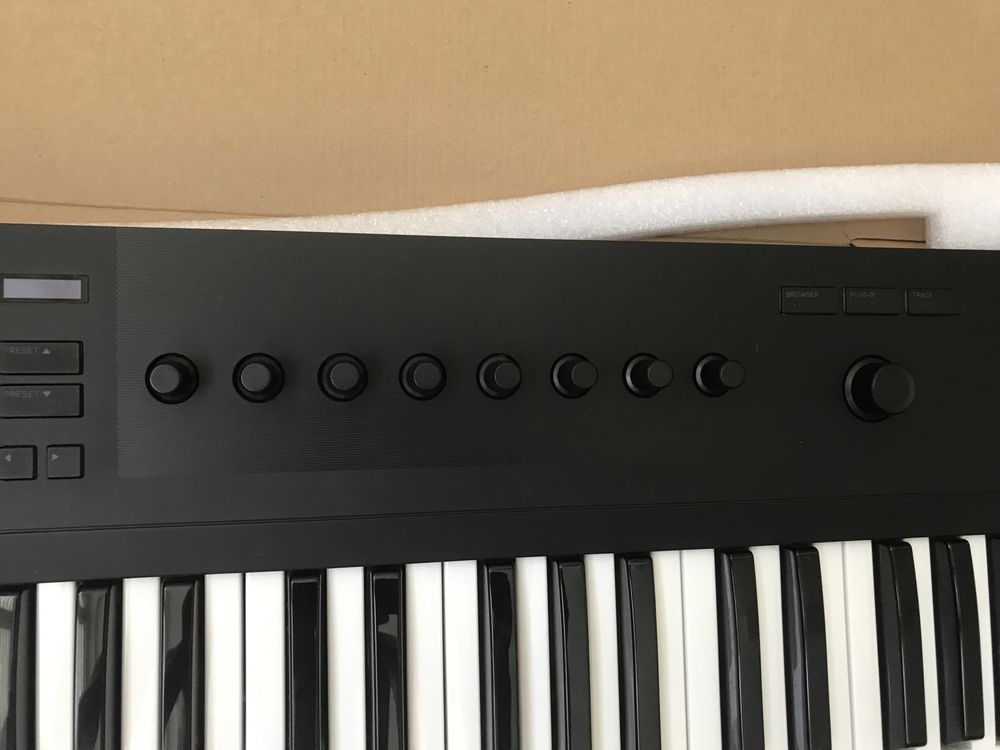 Native Insrtuments Komplete Kontrol A61