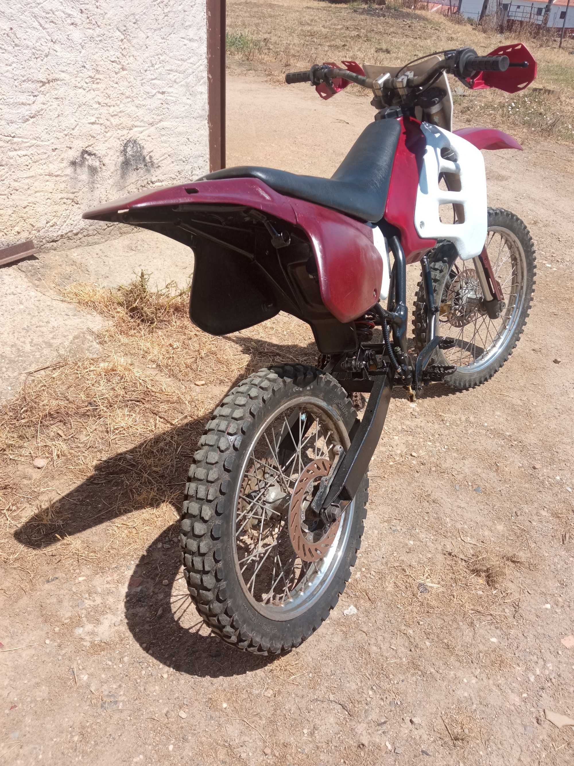 Aprilia RX 50 sem docs.