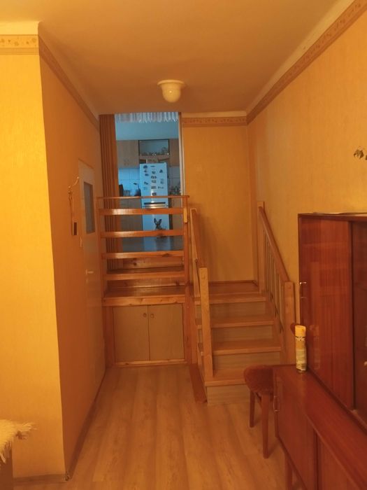 Sprzedam mieszkanie i lokal handlowo usługowy w rynku Łasku.