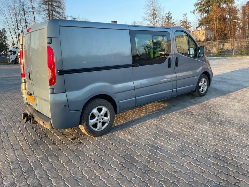 Opel Vivaro 2,5Cdti