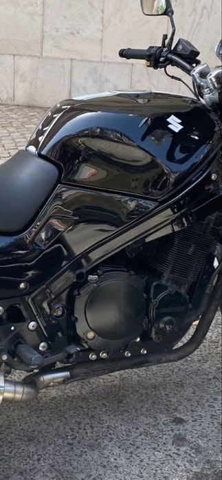 Suzuki GSX-F 1100 - cafe racer