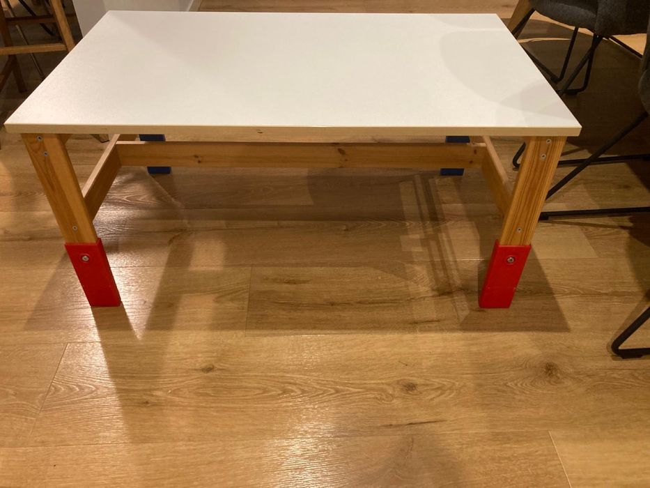 Stolik dziecięcy Ikea Sansad + krzesełko