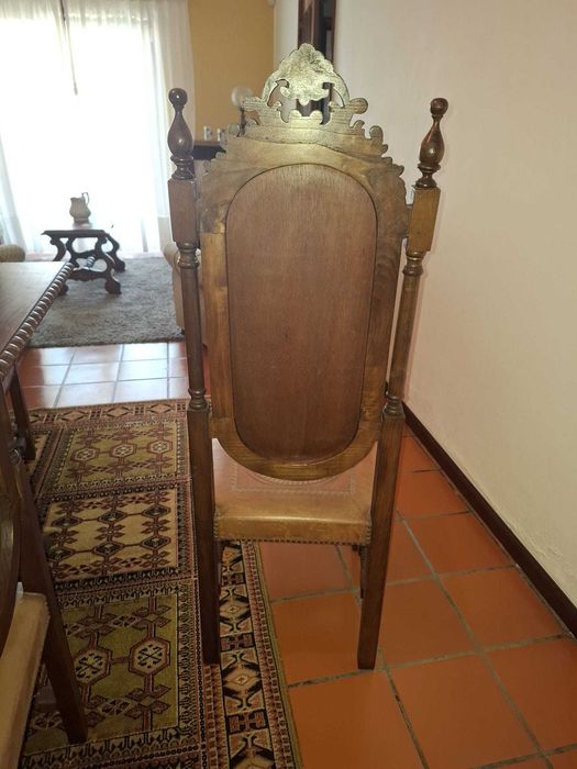 Cadeiras estilo antigo madeira maciça