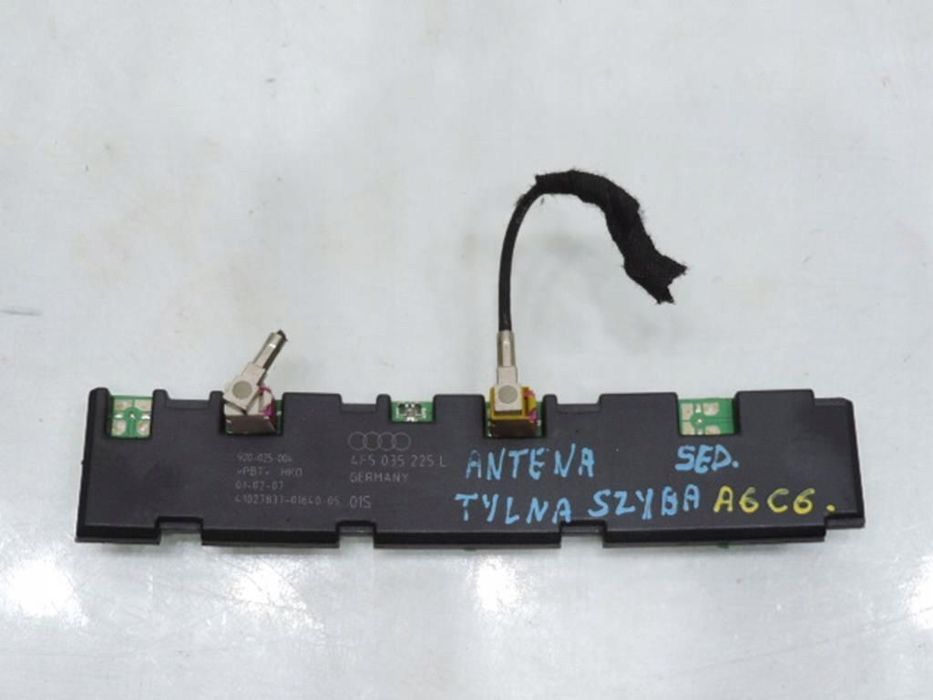 WZMACNIACZ ANTENY AUDI A6 C6 4F5035225L