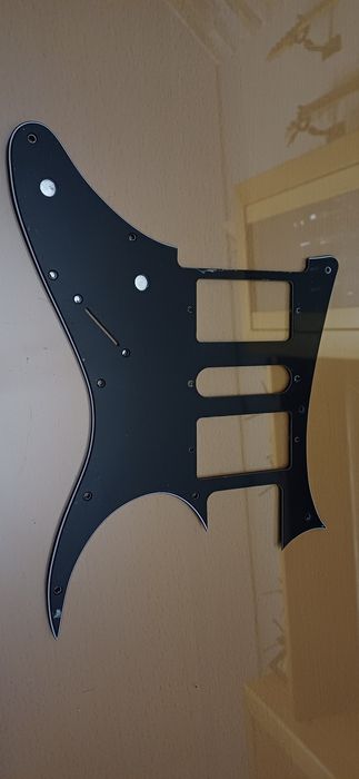 Pickguarg ibanêz novo