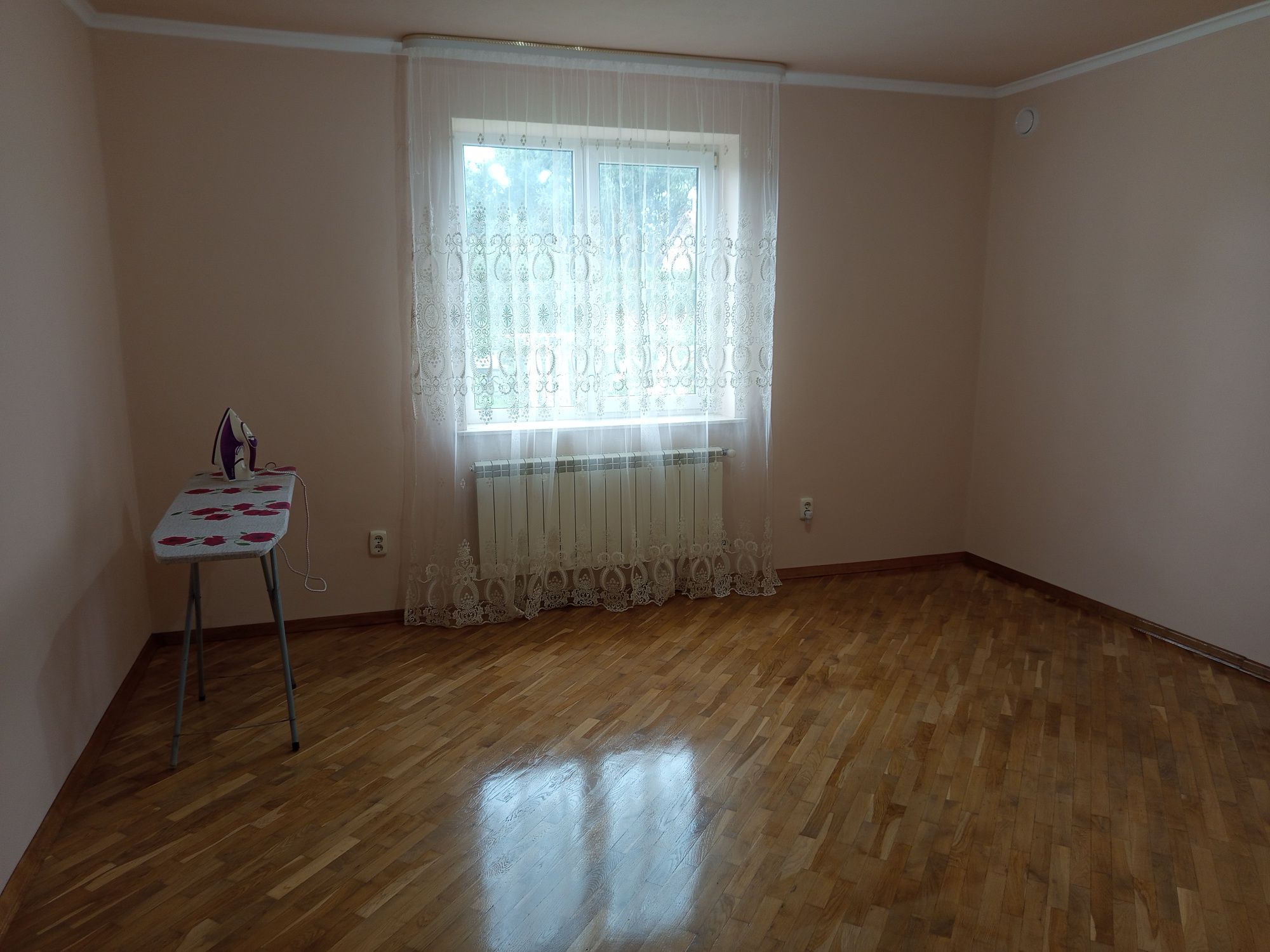Продаж житлового будинку