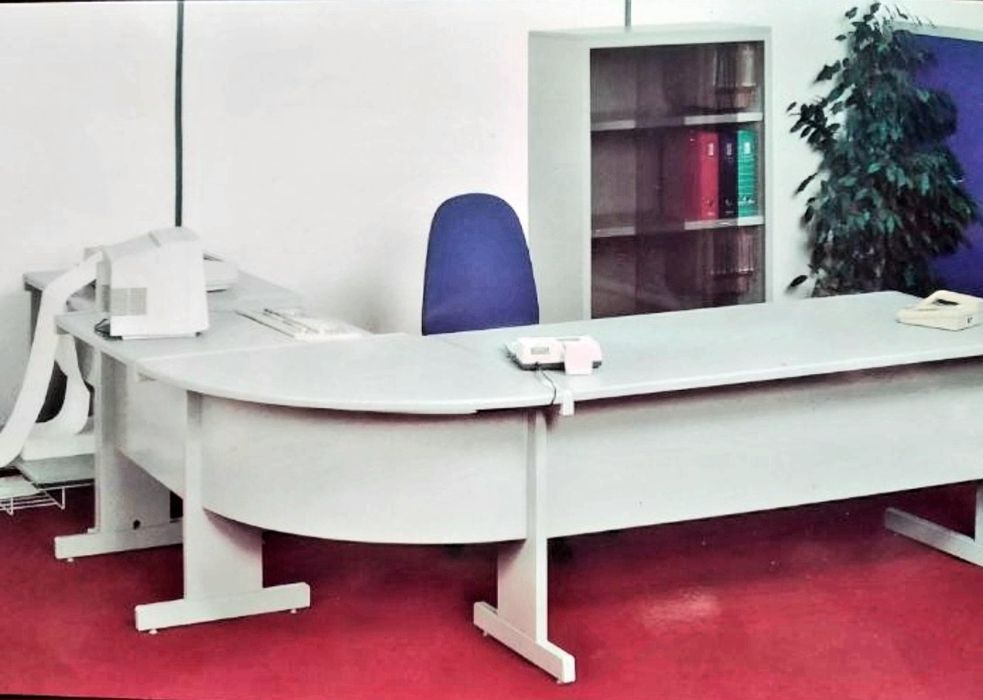 Campanha Outlet- Ecritórios, estantes, secretárias, cadeiras, sofás...