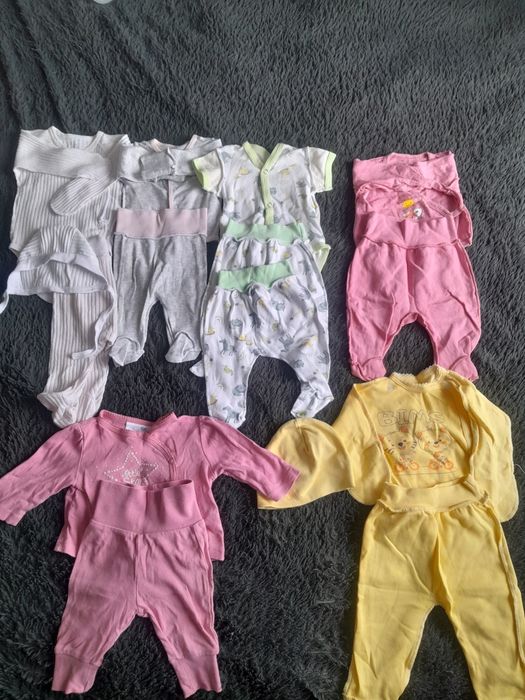 Продам одяг на дівчинку(50-56 розмір)