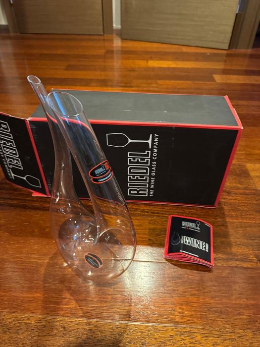 Karafka Riedel Sommeliers Amadeo.