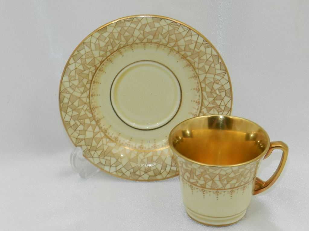 Filiżanka mokka złocona CROWN DEVON l. 30-50-te XX w.