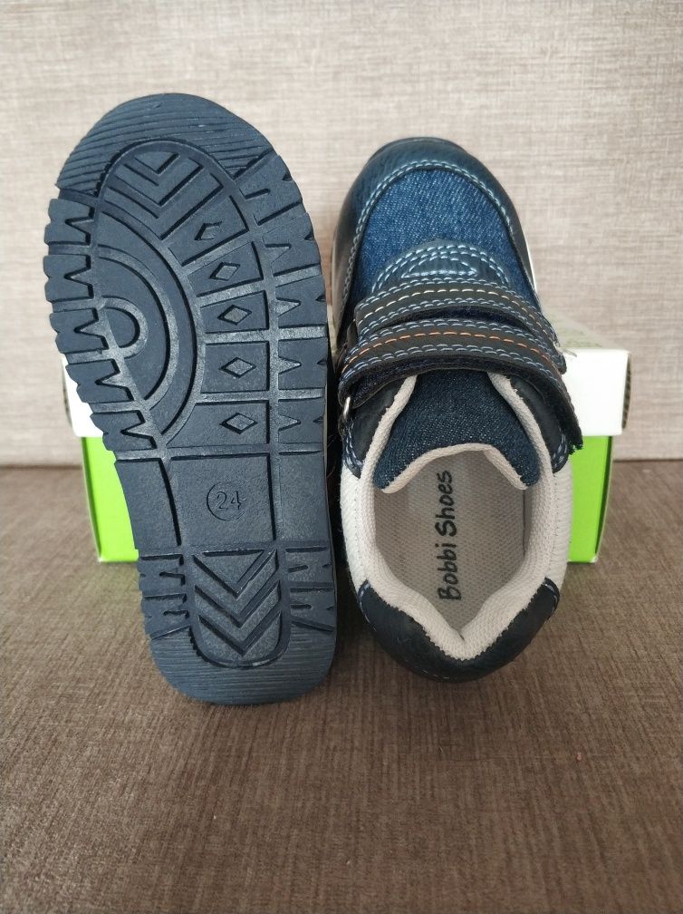 PÓŁBUTY chłopięce 'Bobbi Shoes' (rozm. 24, stan: BDB+)