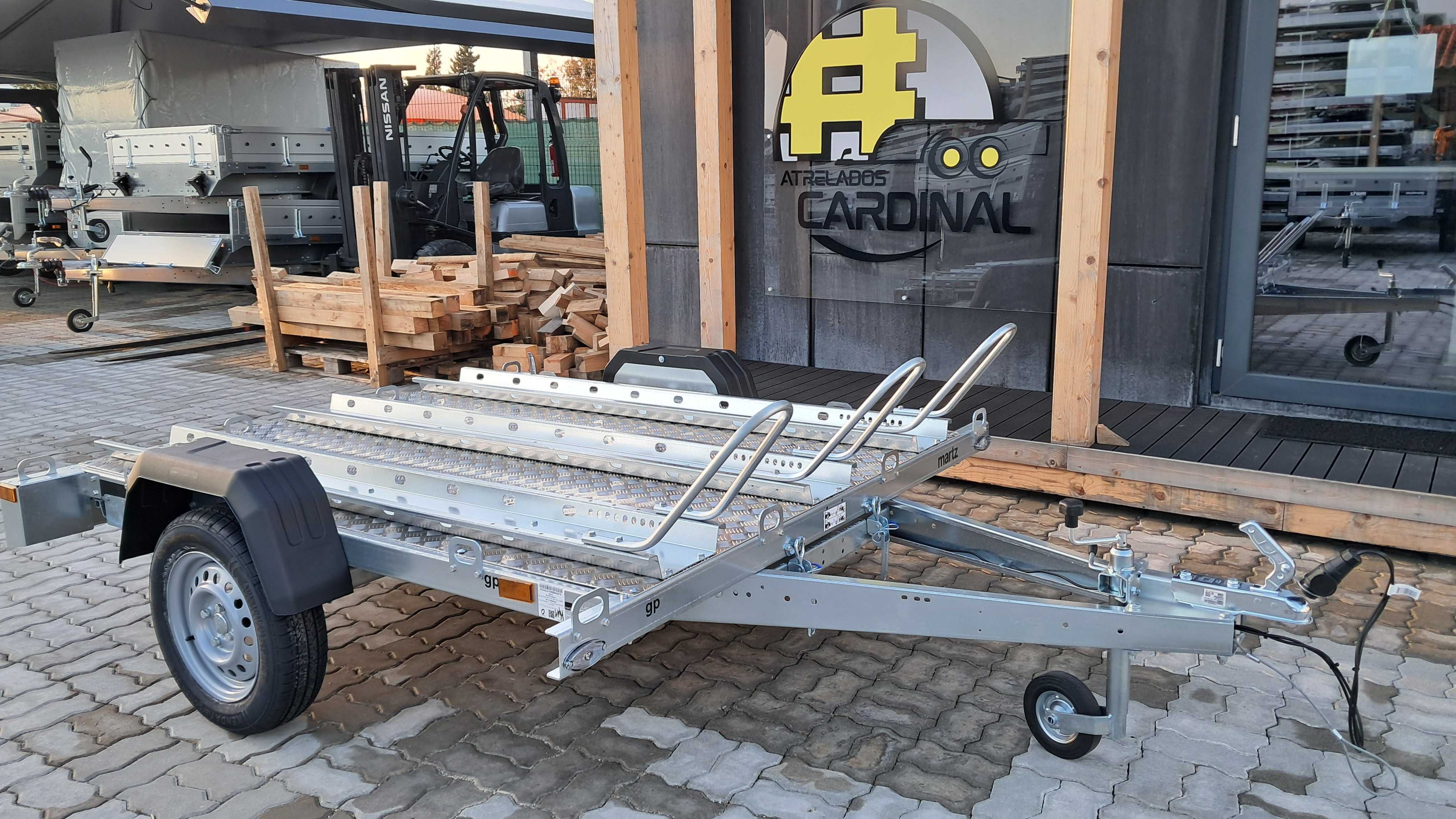Atrelado NOVO Marca MARTZ mod. GP3 Premium Piso alumínio.