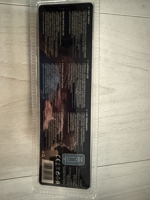 Latarka led i lampka led na baterie slonecxne i dynamo  nowe