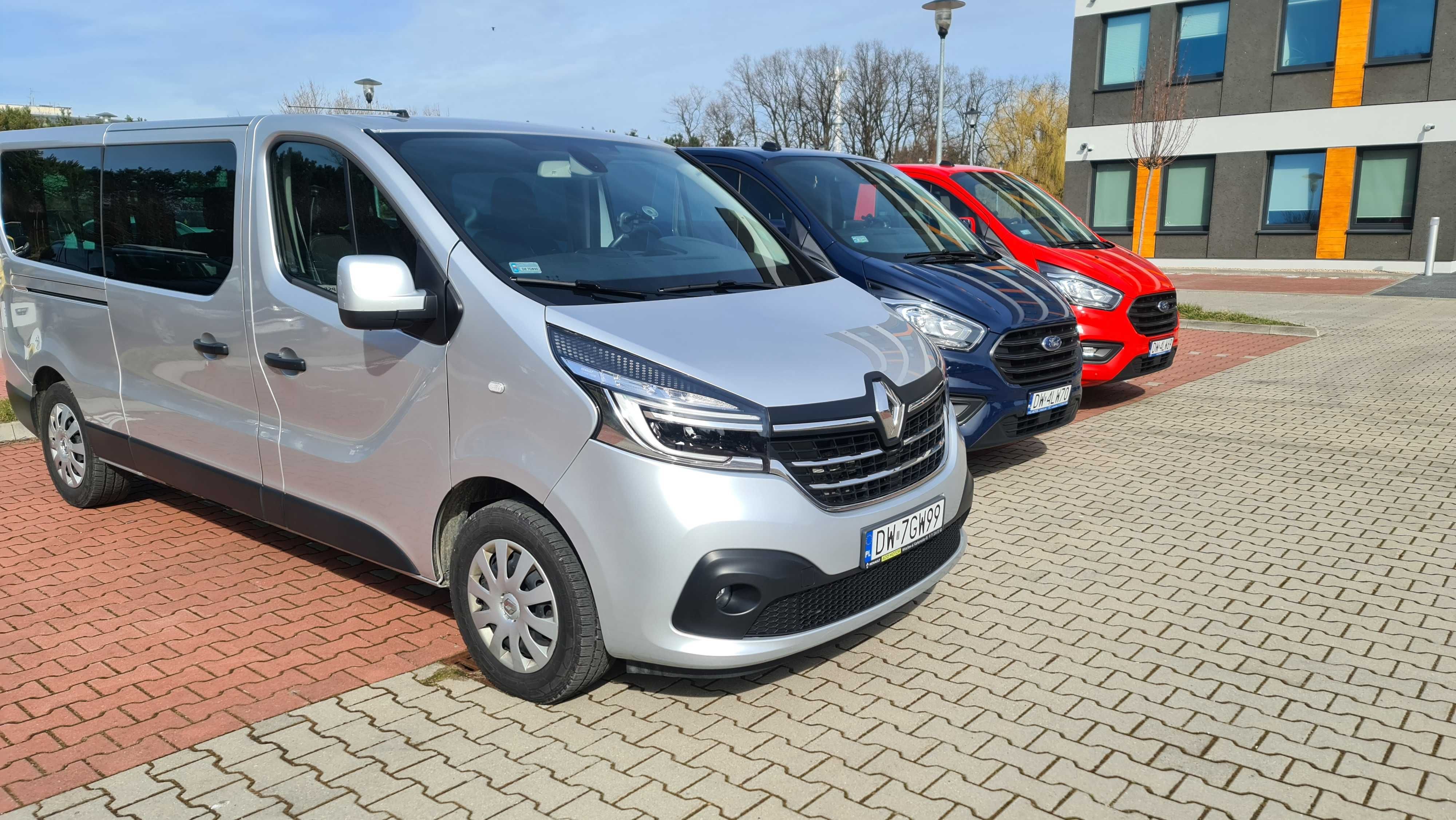 Wynajem busa 9-osobowego | Wypożyczalnia busów | Hopbus