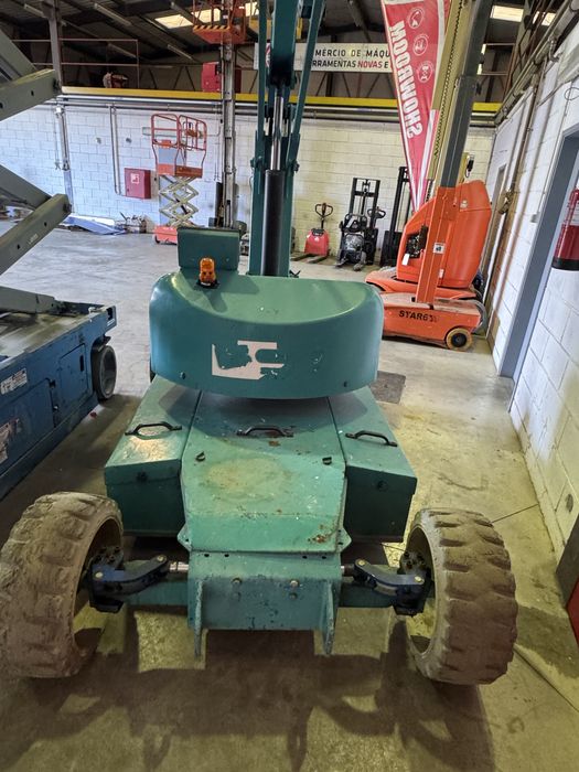 Plataforma articulada 13,5Mt elétrica Usada