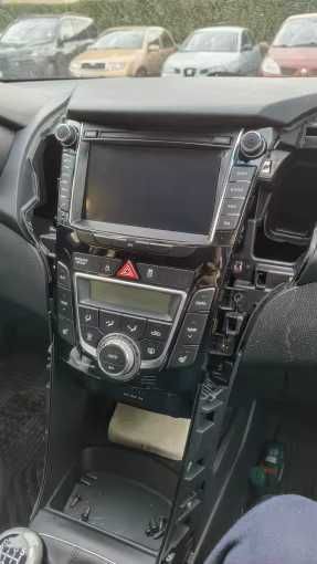 Radio Android 13 Hyundai i30 Elantra GT 2011/2017 gps wifi bluetooth