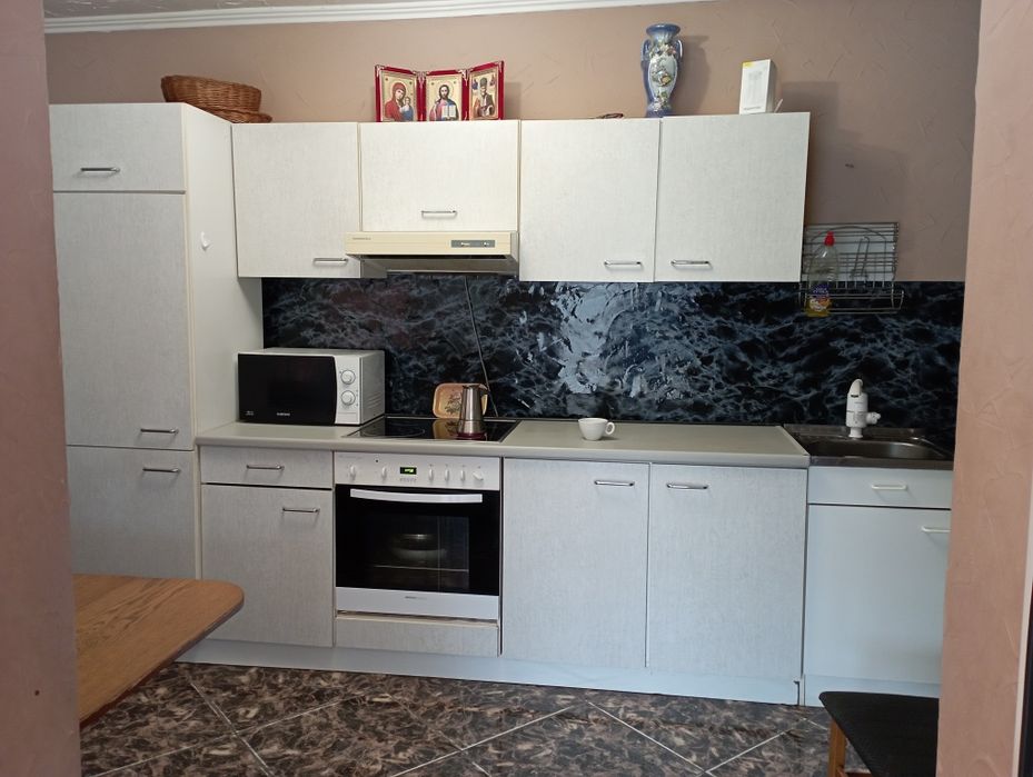 Будинковолодіння: комерція + житло 210 м2 Берегово Бако Габора 109