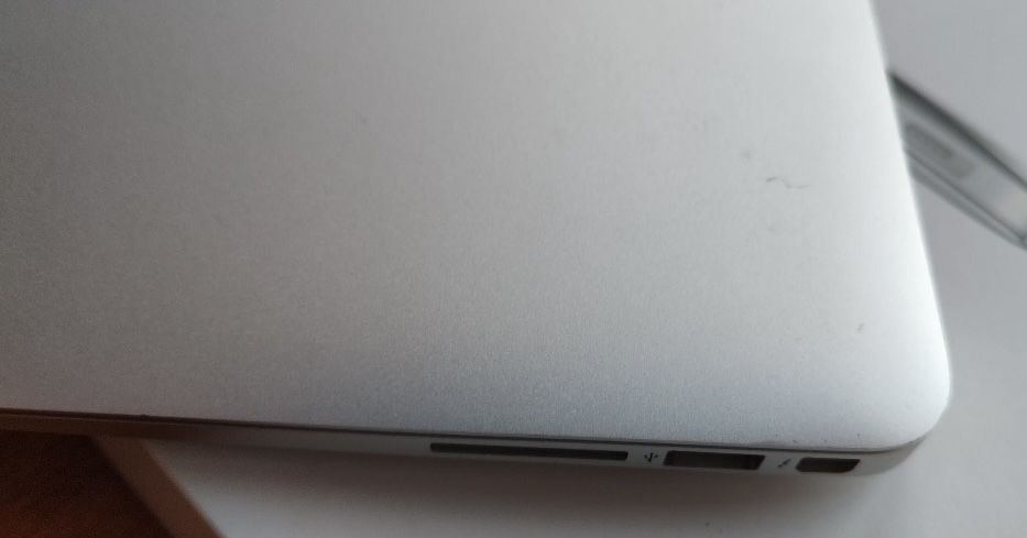 MacBook Air 13 2017 r. 13.3/1.8GHz/128GB A1466. Stan Bardzo Dobry
