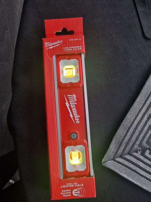 Poziomica Milwaukee z led i magnesem
