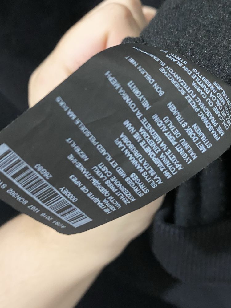 Camisola sem marcas de uso