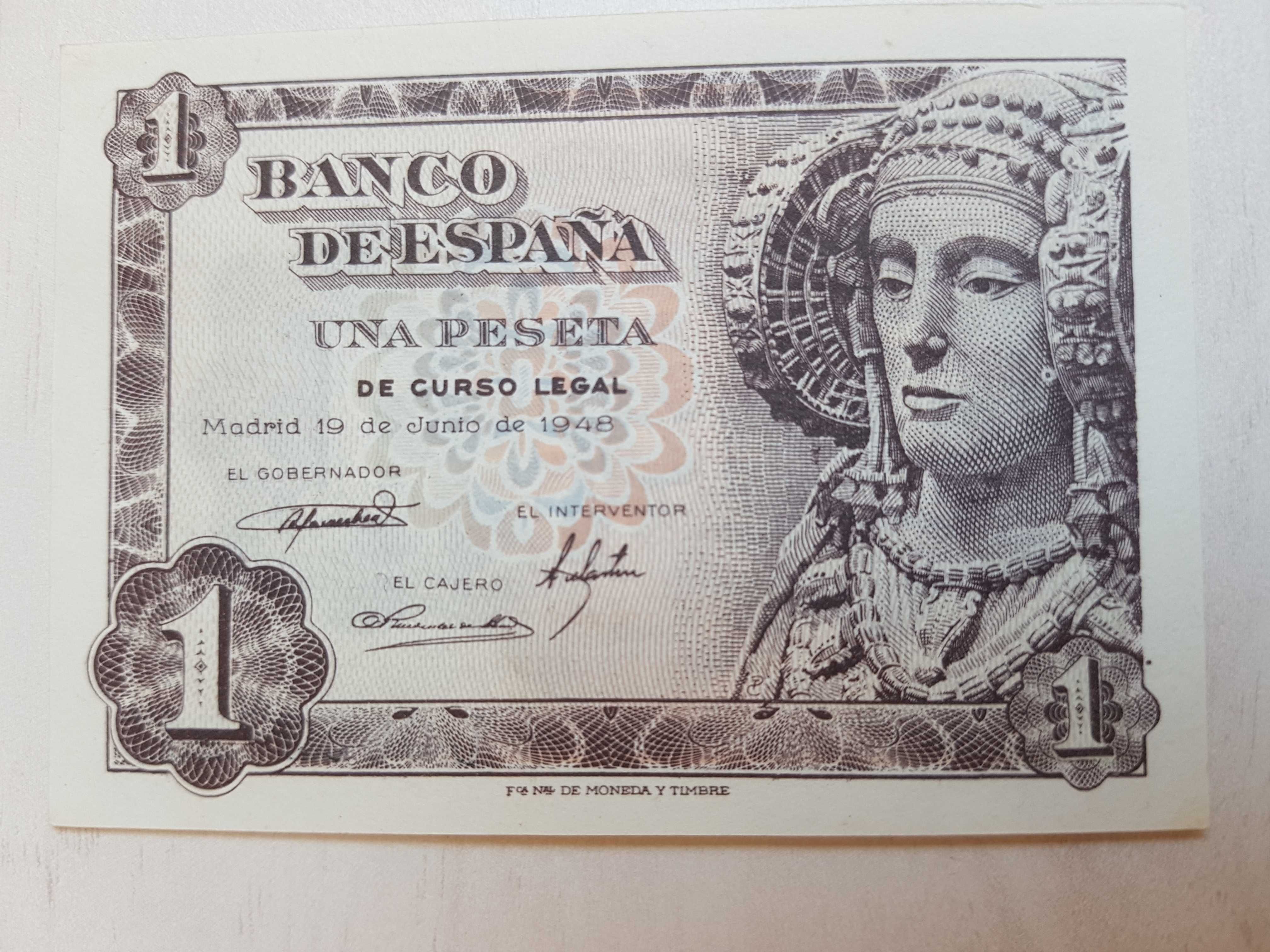 Бумажные деньги Испании песеты разных годов и номинала.