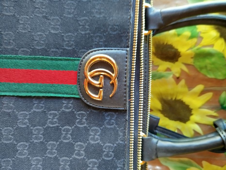 Продам новая Сумка Gucci