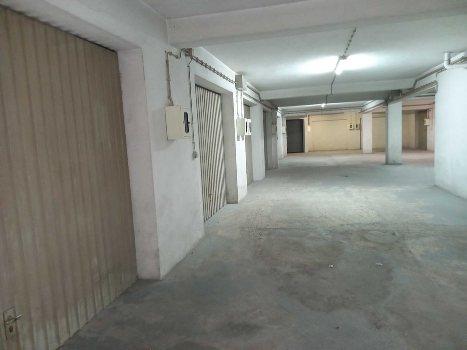 Garagem  •  Pinhal Novo  •   com Contrato de Arrendamento!