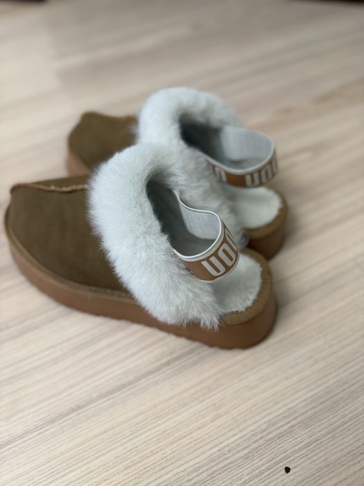 Угги модного цвета без пятки