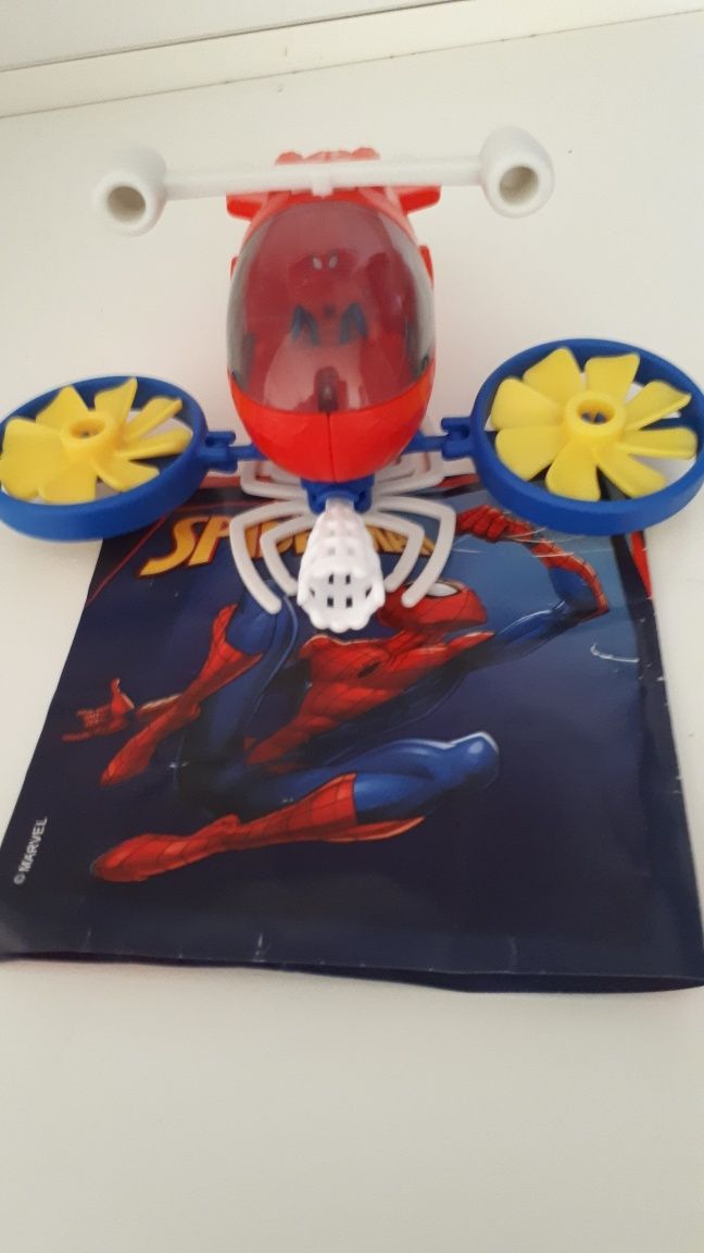 Spiderman helicóptero brinquedo