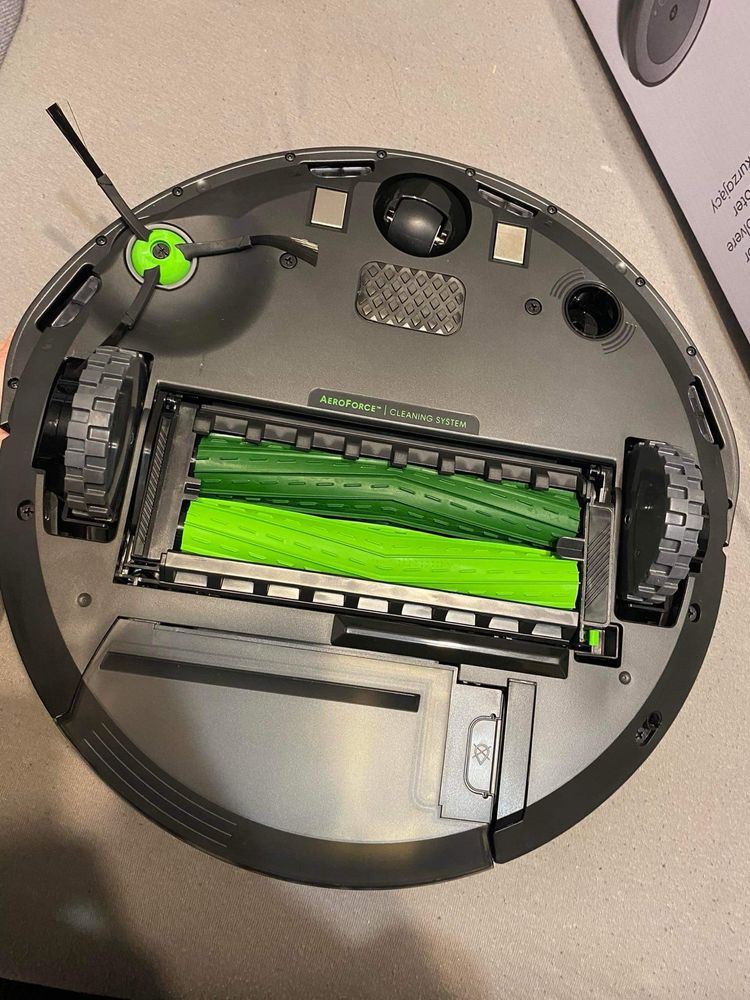 Odkurzacz robot sprzatajacy roomba i5 i5158 nowy :)