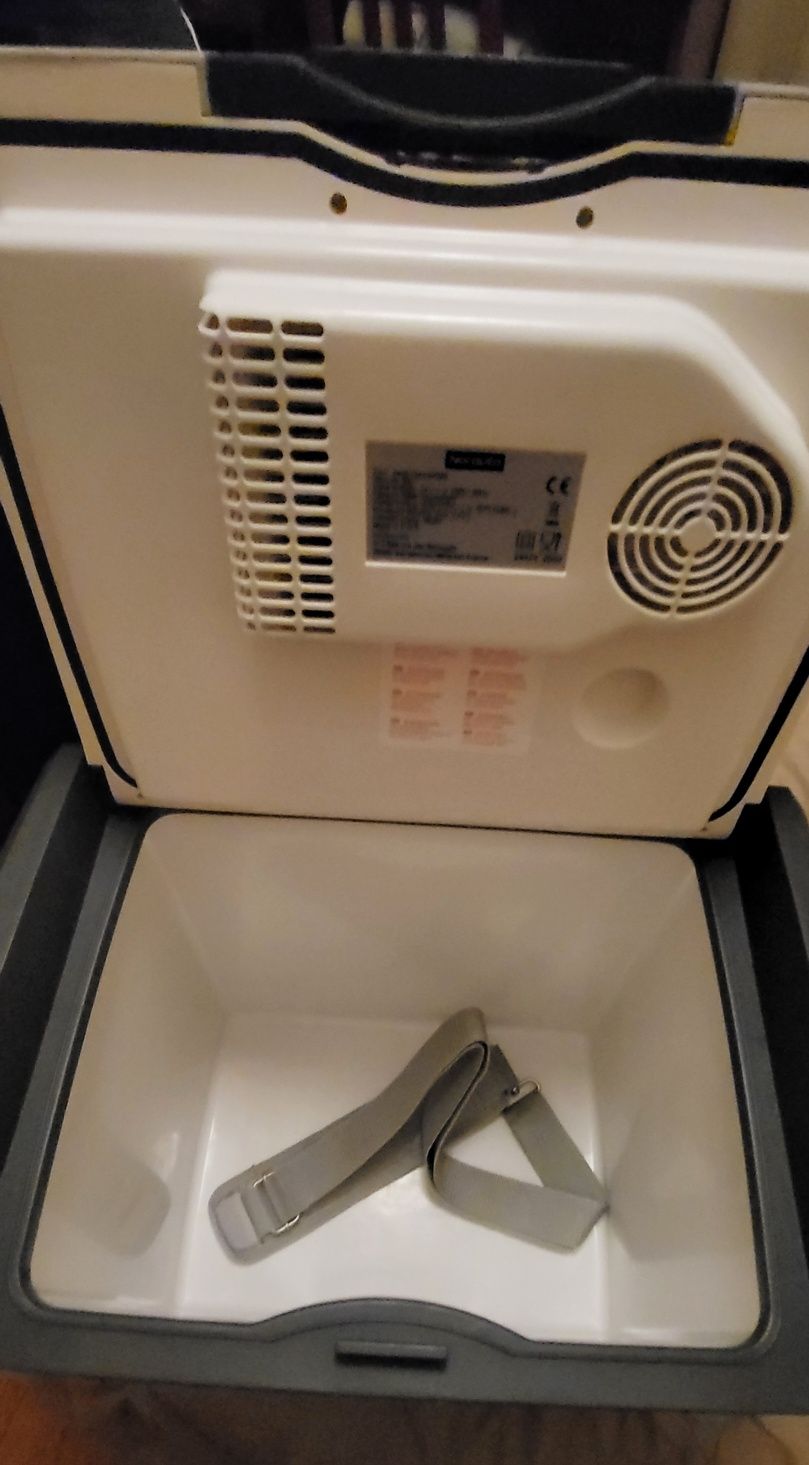 Mini refrigerador portátil