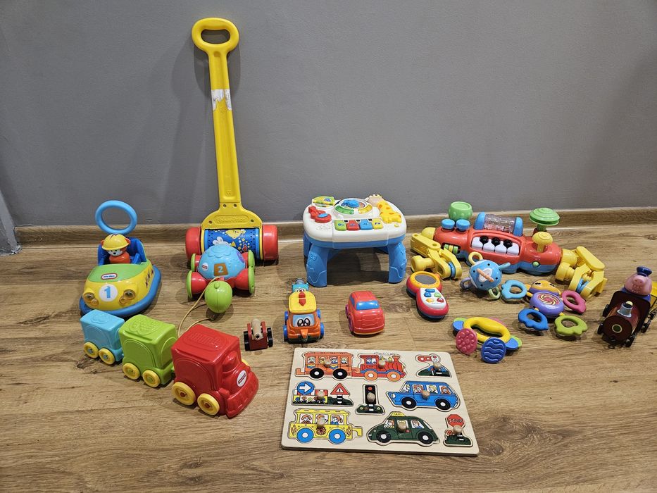 Zestaw zabawek dla najmłodszych