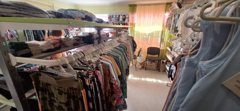 Магазин білизни і одягу для немовлят