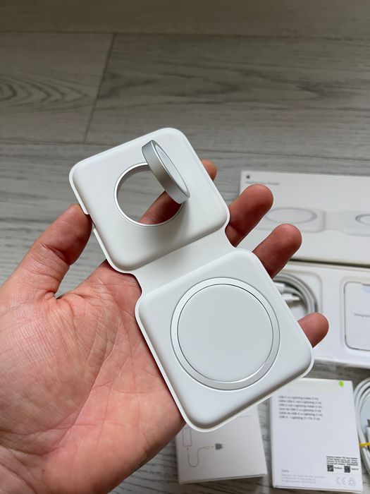 Original MagSafe Duo/Charger/Dock A_Watch/20W USB-C/Lightning