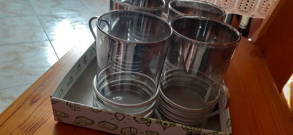 Szklanki 6szt z osłonkami PRL