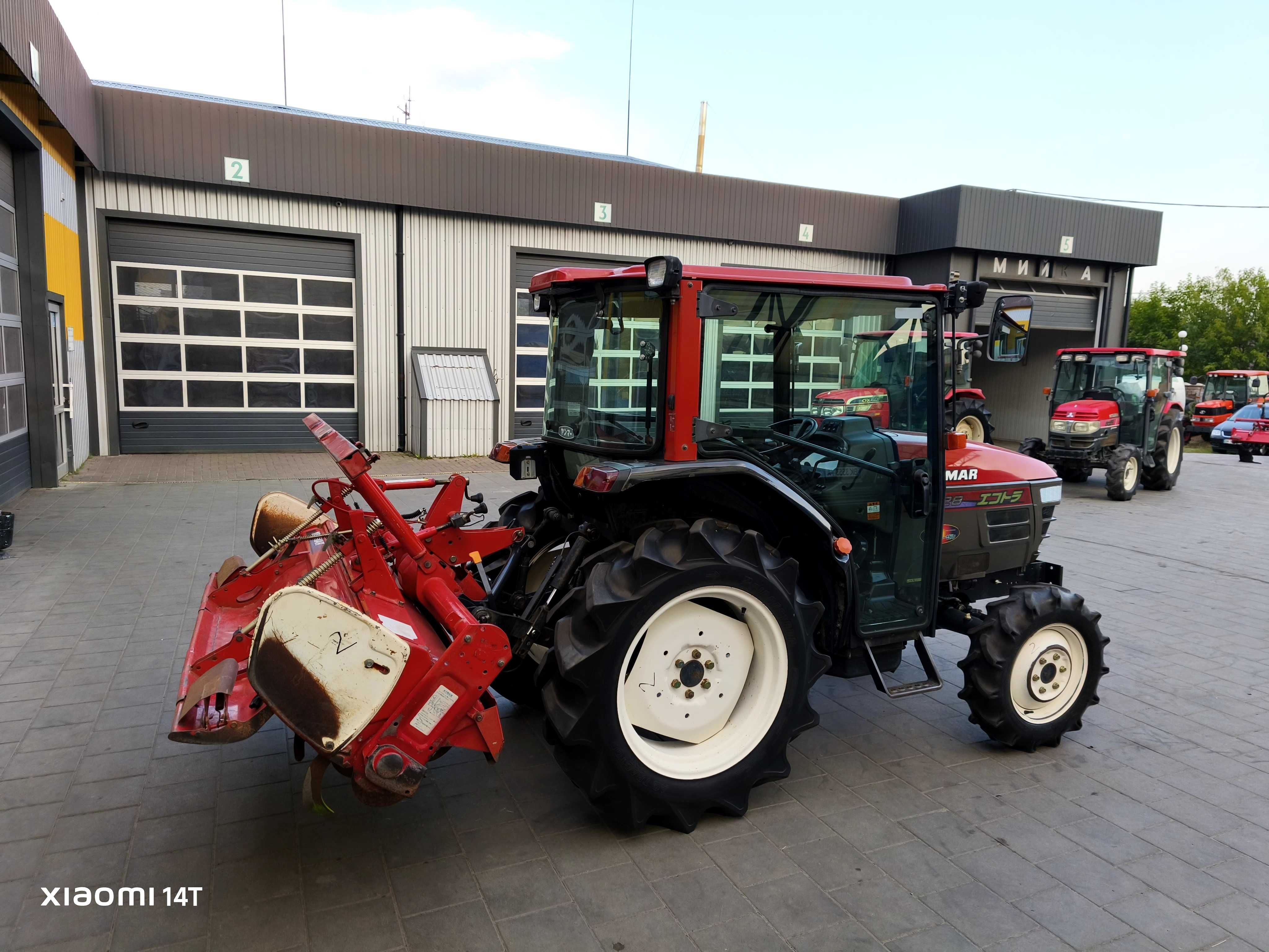 Японський мінітрактор Yanmar Us 328