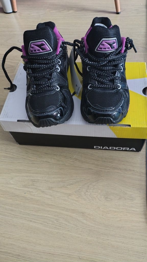 Buty damskie diadora nowe