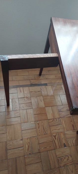 Mesa de Jogo antiga, dobrável e com gaveta